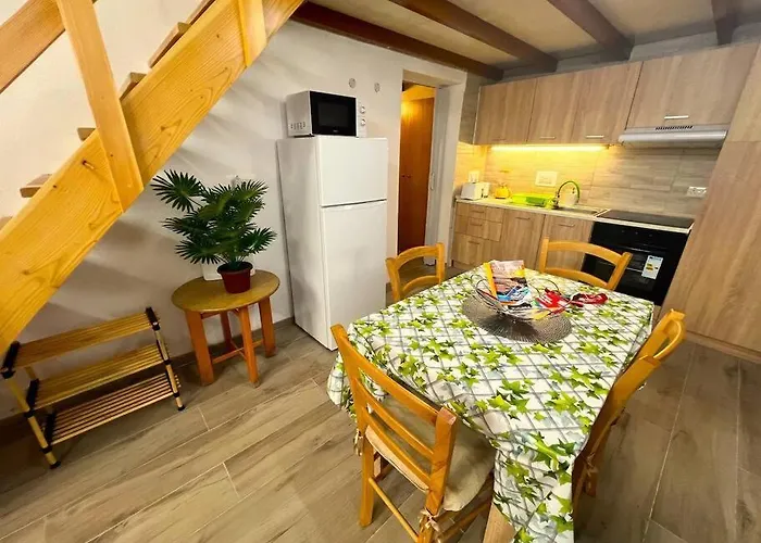 Entire Unit Sliema, Malta 公寓 *